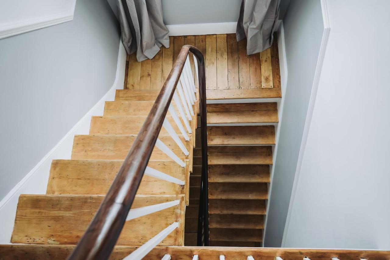 Stunning 5 Bedroom Period By The Sea Holiday home *